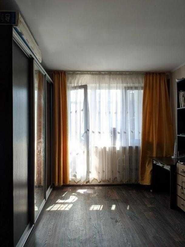 Продам 1 комнатную квартиру в Харькове высотка
