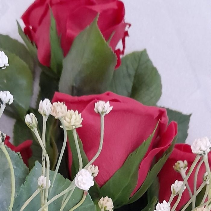 Шикарные розы ручной работы из холодного фарфора