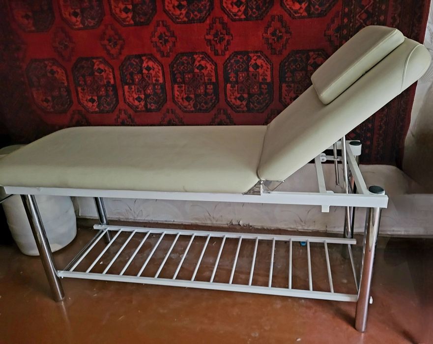 Массажный стол продам не дорого