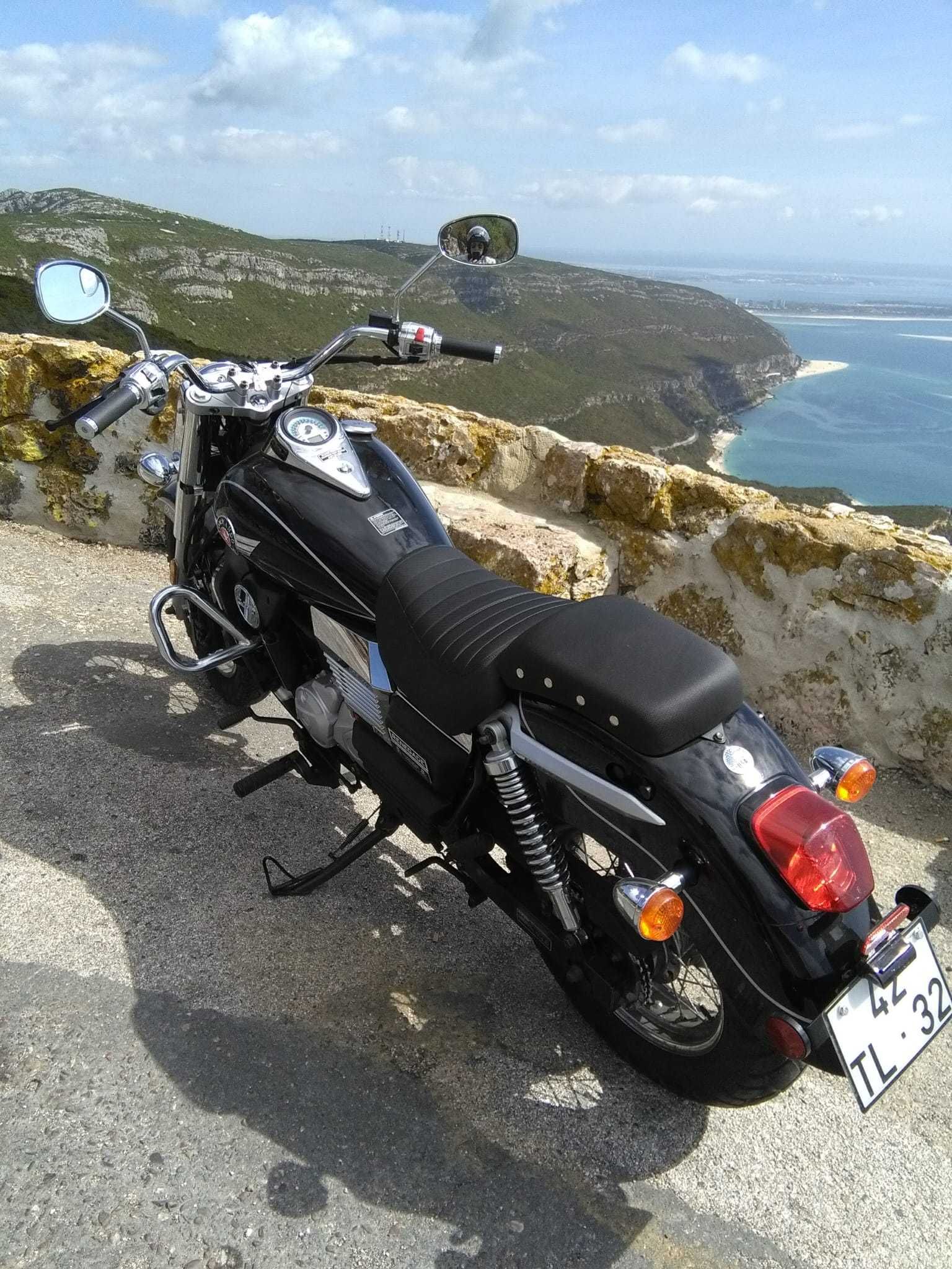 Mota 125 CC. UM Renegade