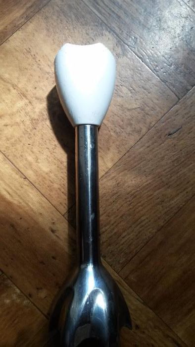  продам корпус шнека, венчик, насадка на блендер