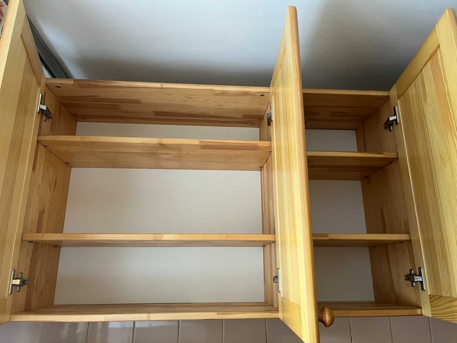 Zestaw mebli kuchennych - szafki bukowe 5 x wiszące, 2 x stojące +zlew