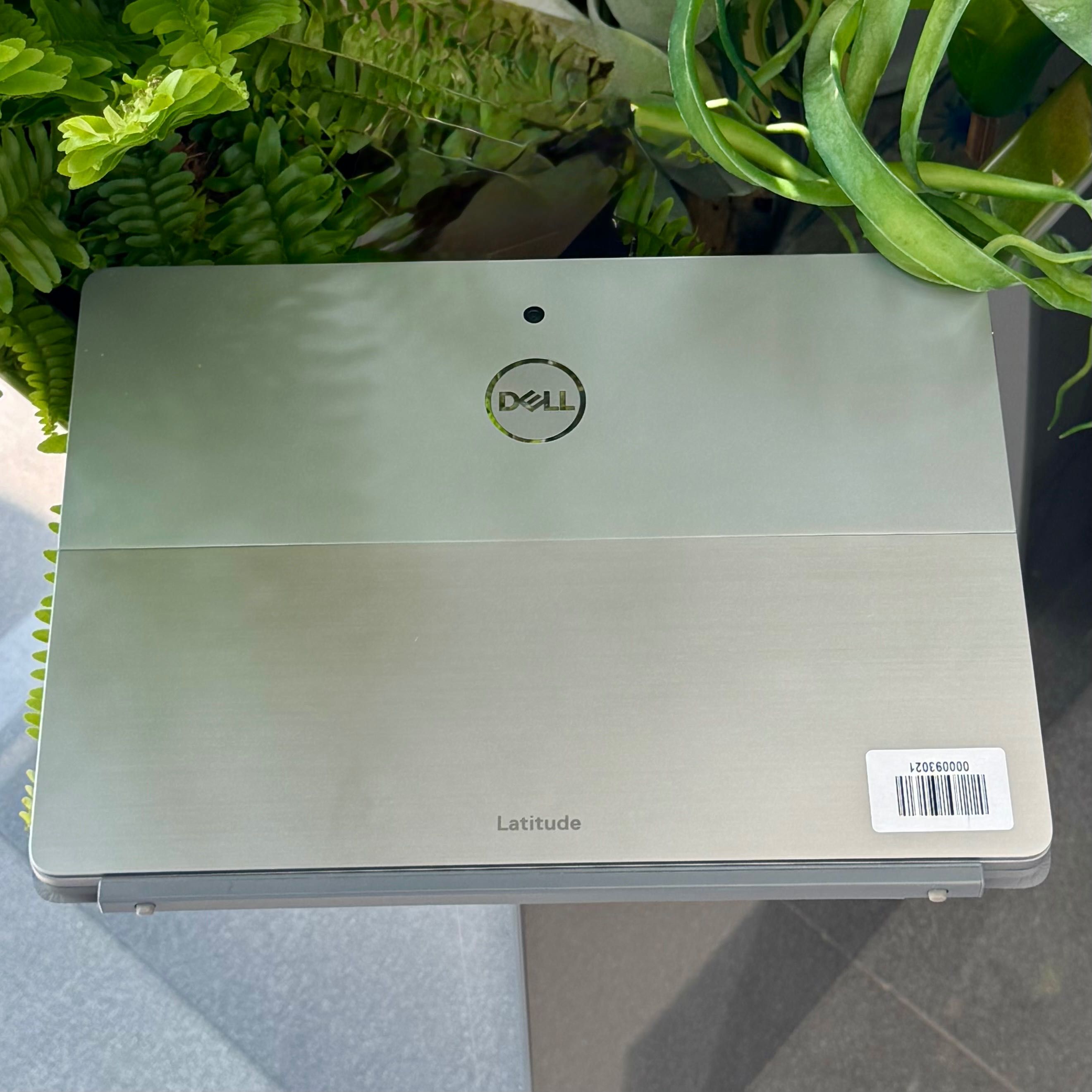Dell Latitude 7200 2-in-1 / i5-8365U / 8GB / 256GB / dotyk / A-