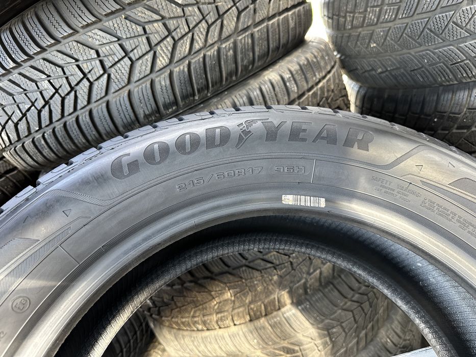 Шини б/у 215/60/17 R17 Goodyear