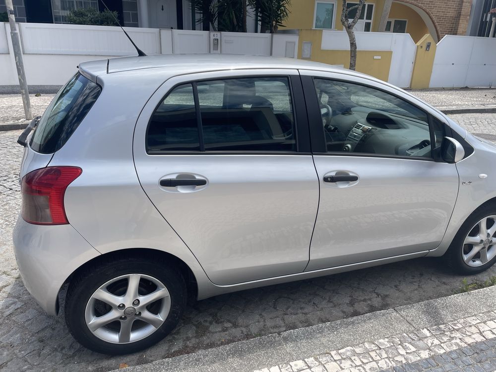 Toyota yaris D-4D rock in rio