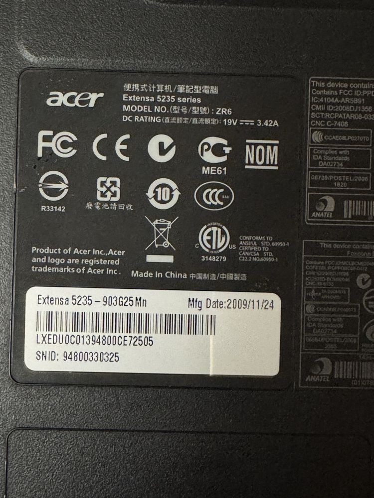 Ноутбук Acer. 8Gb, 250Gb, intel
