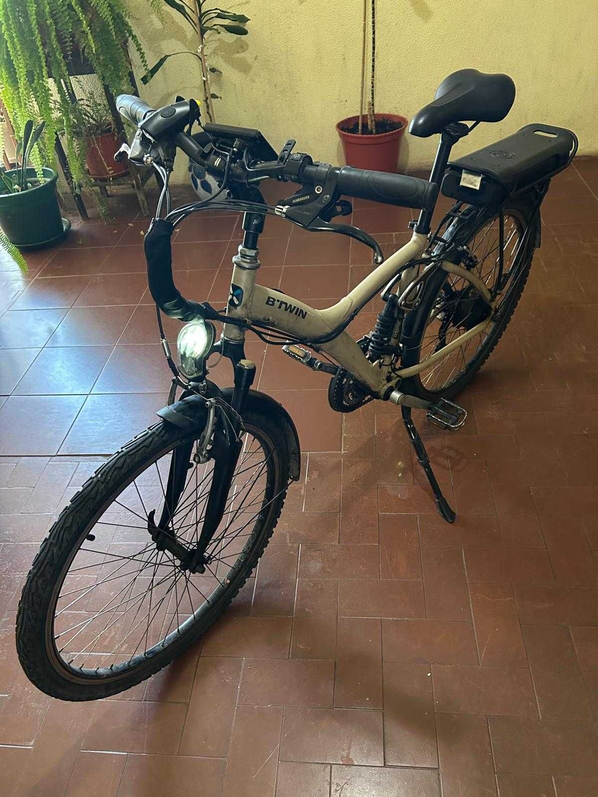 Bicicleta Elétrica BTWIN Original 700E