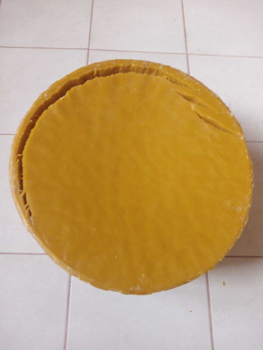 Віск бджолиний забрусний з власної пасіки