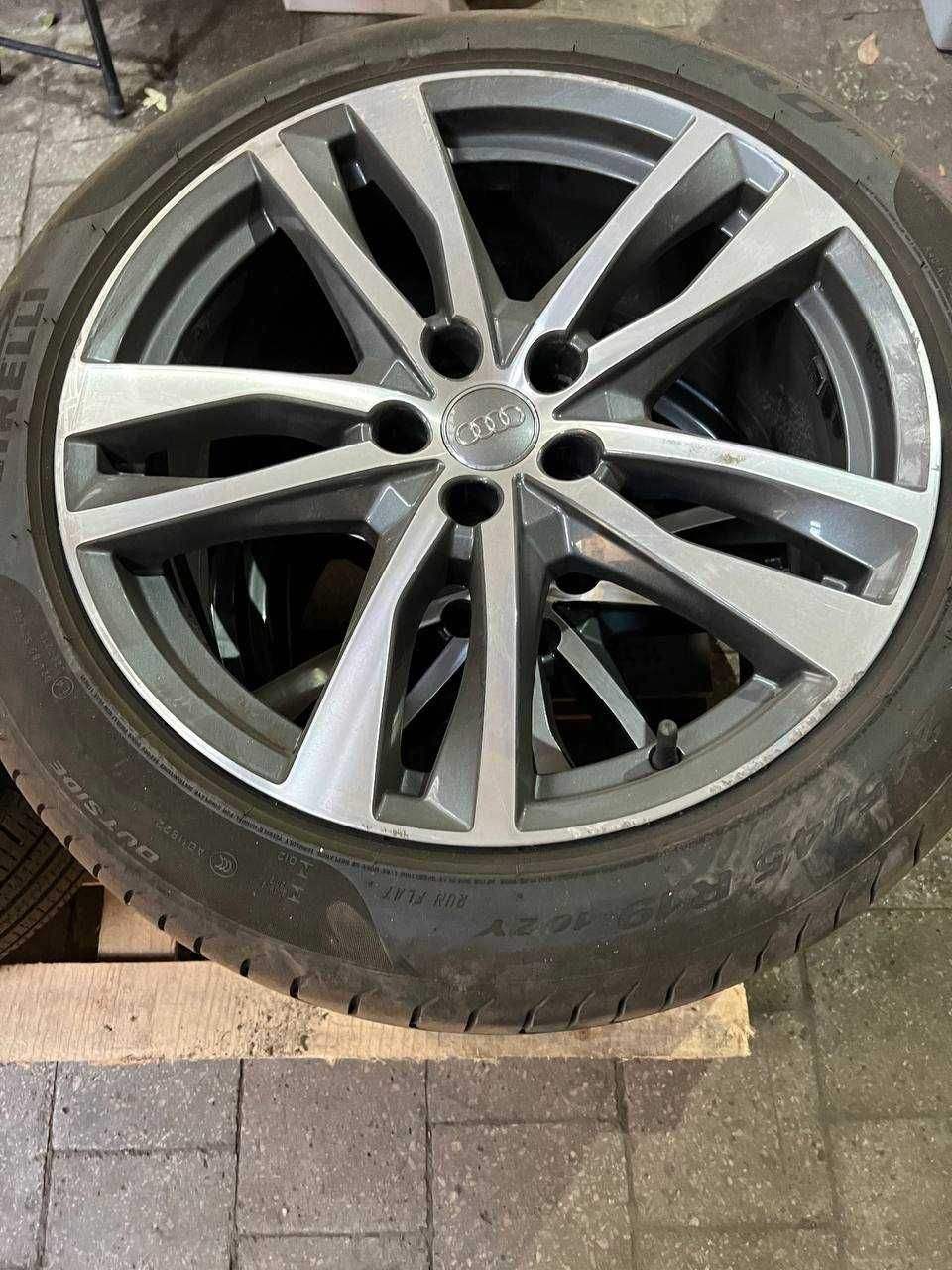 Оригінальні диски Audi A8 D5 R19 з Pirelli, 4 шт.