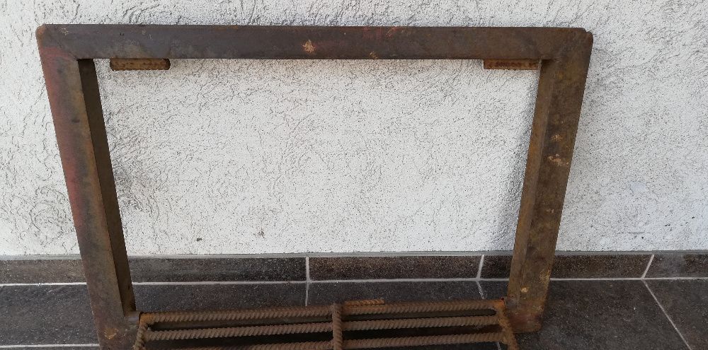 stara krata z ramą, ruszta