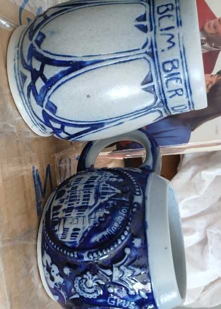 2 canecas de cervejada zona da Baviera na Alemanha