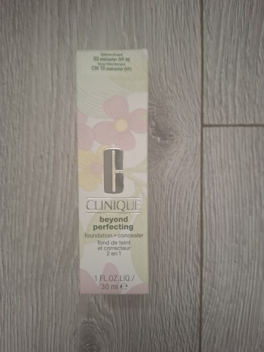 Clinique Beyond Perfecting Foundation + Concealer