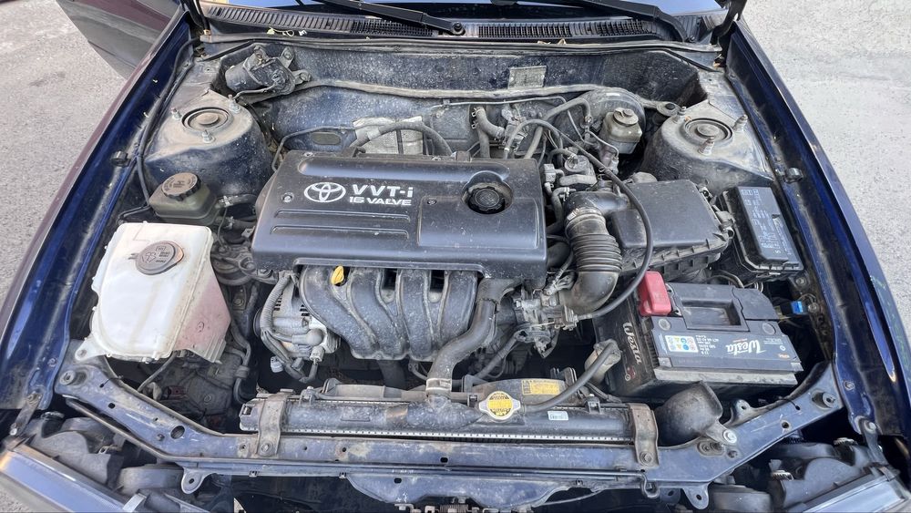 Продам Toyota Corolla 2000г