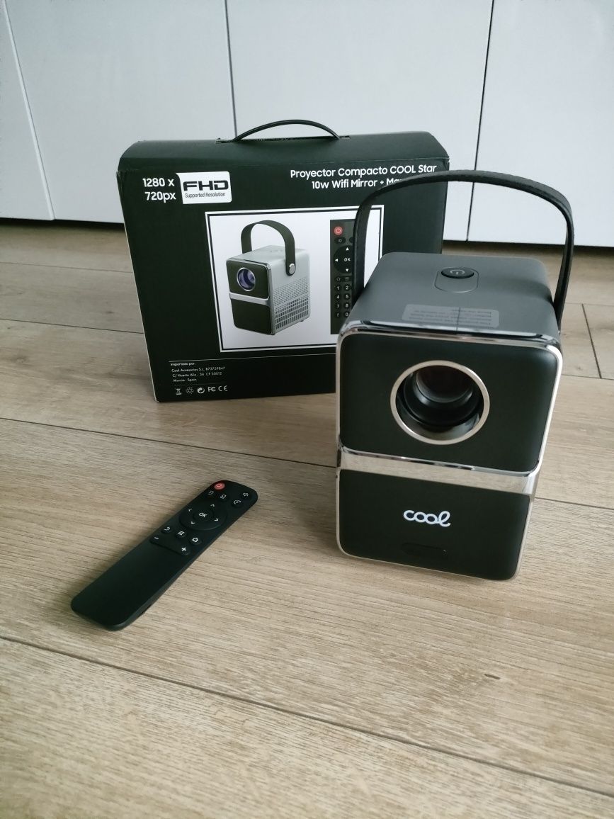 Projektor przenośny WiFi rzutnik HD Android Ios 2500 lumen 10w