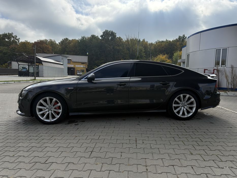 Продам власний автомобіль Ауді А7