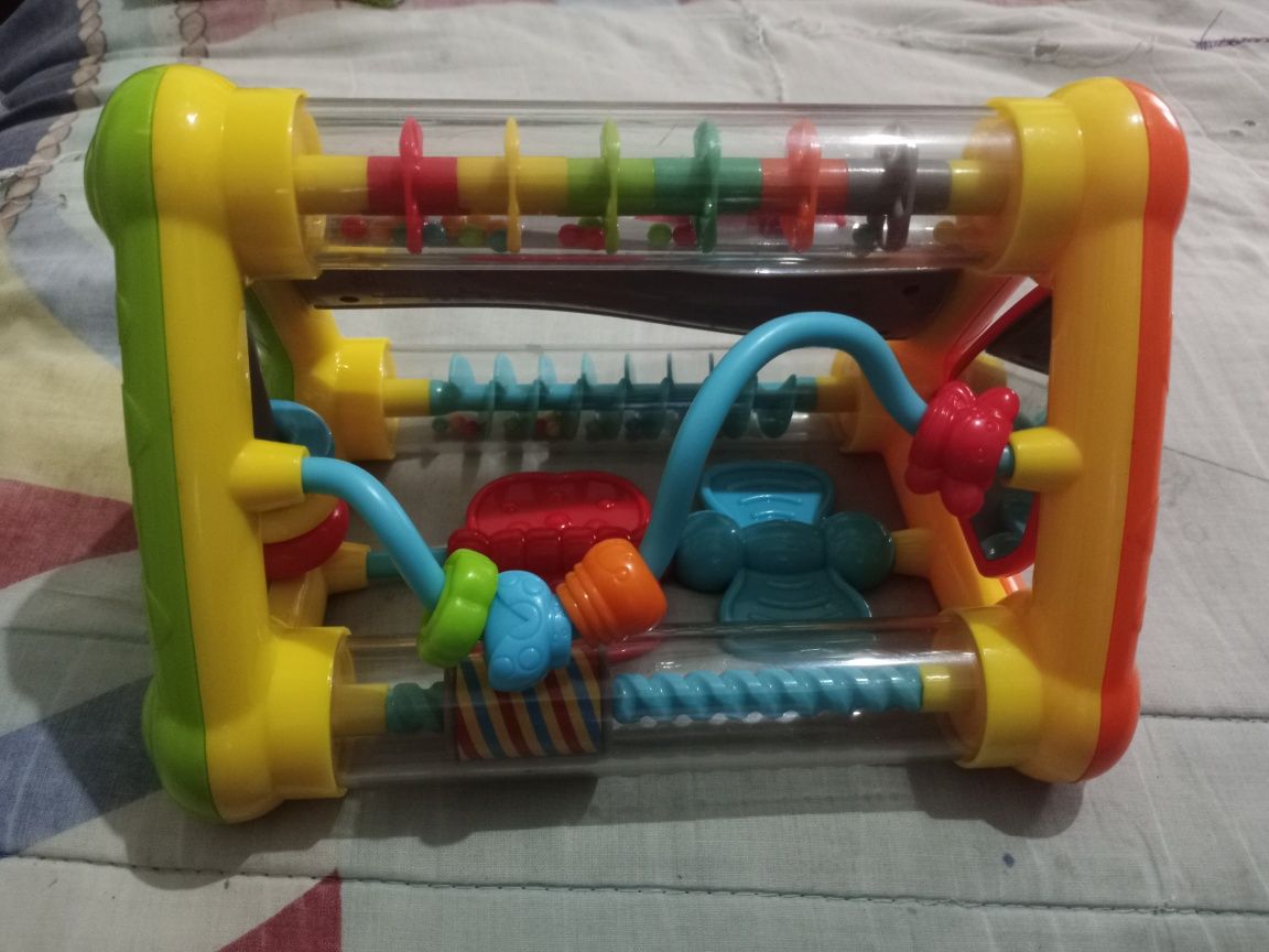 Brinquedo bebê interação