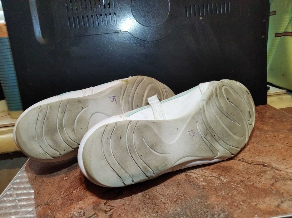 Кросовки женские подростковые