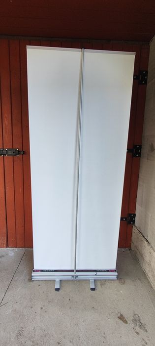 Рекламний банер/стенд