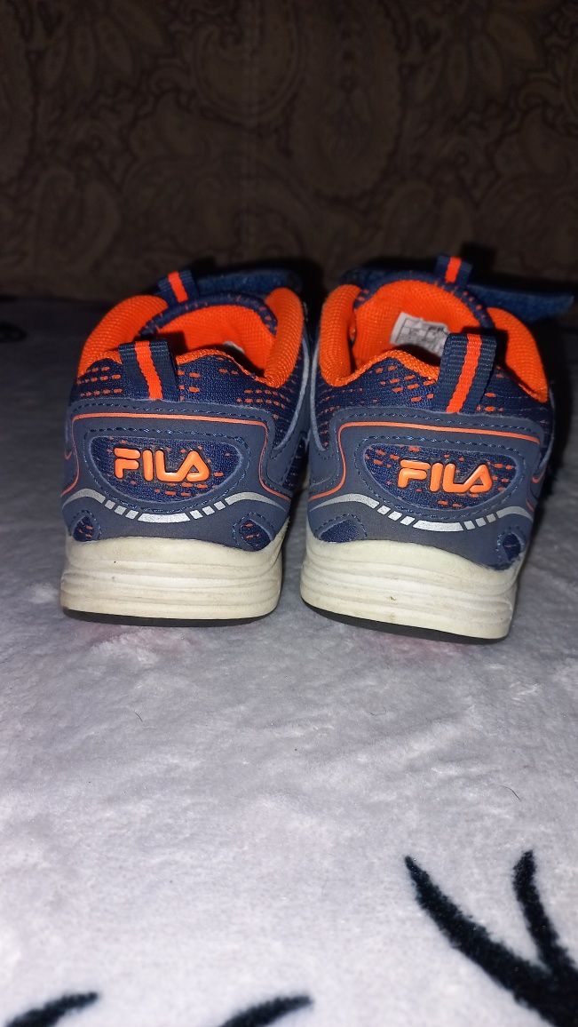 Кросівки fila , 26.