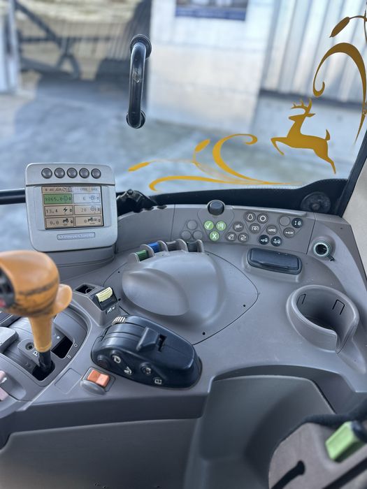 Трактор John Deere 7530