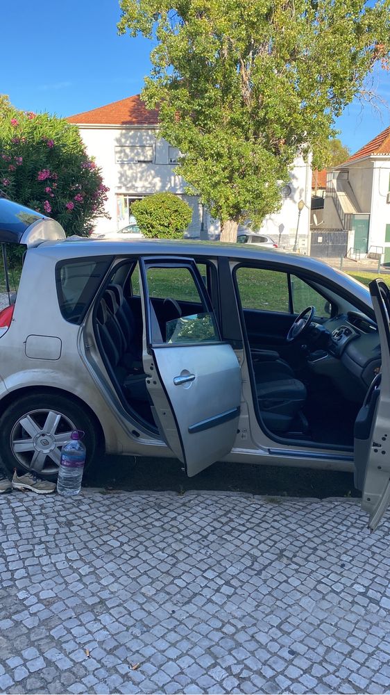 Carro usado com gasolina