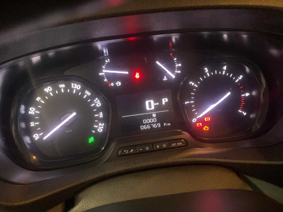 Peugeot Expert 2.0 180 CV