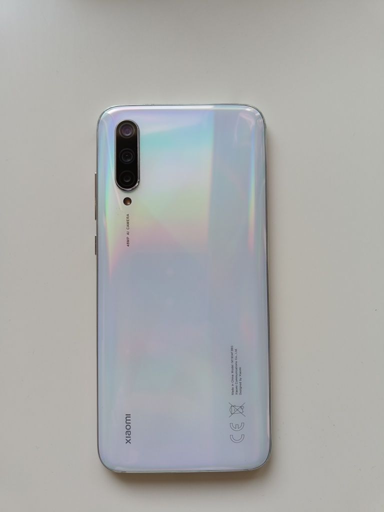 Xiaomi mi 9 lite 6/64 Pearl white