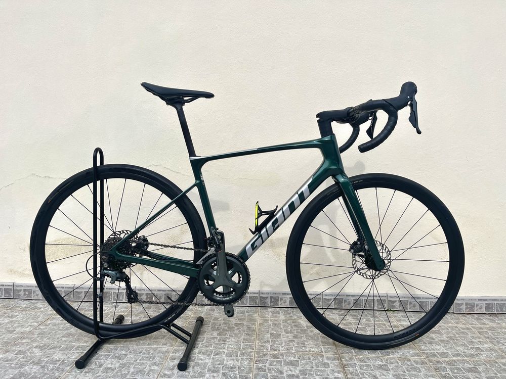 Bicicleta de estrada - Giant Defy Advanced 3