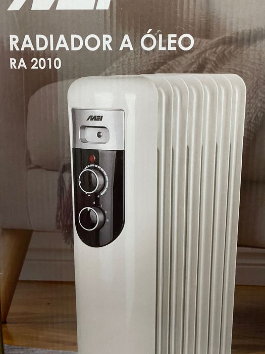 Aquecedor a óleo MEI RA2010 – 1500W, quase novo