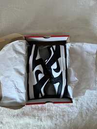 Nike Dunk Low Retro White Black Panda