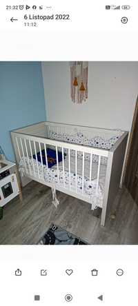 Łóżeczko niemowlęce białe drewniane