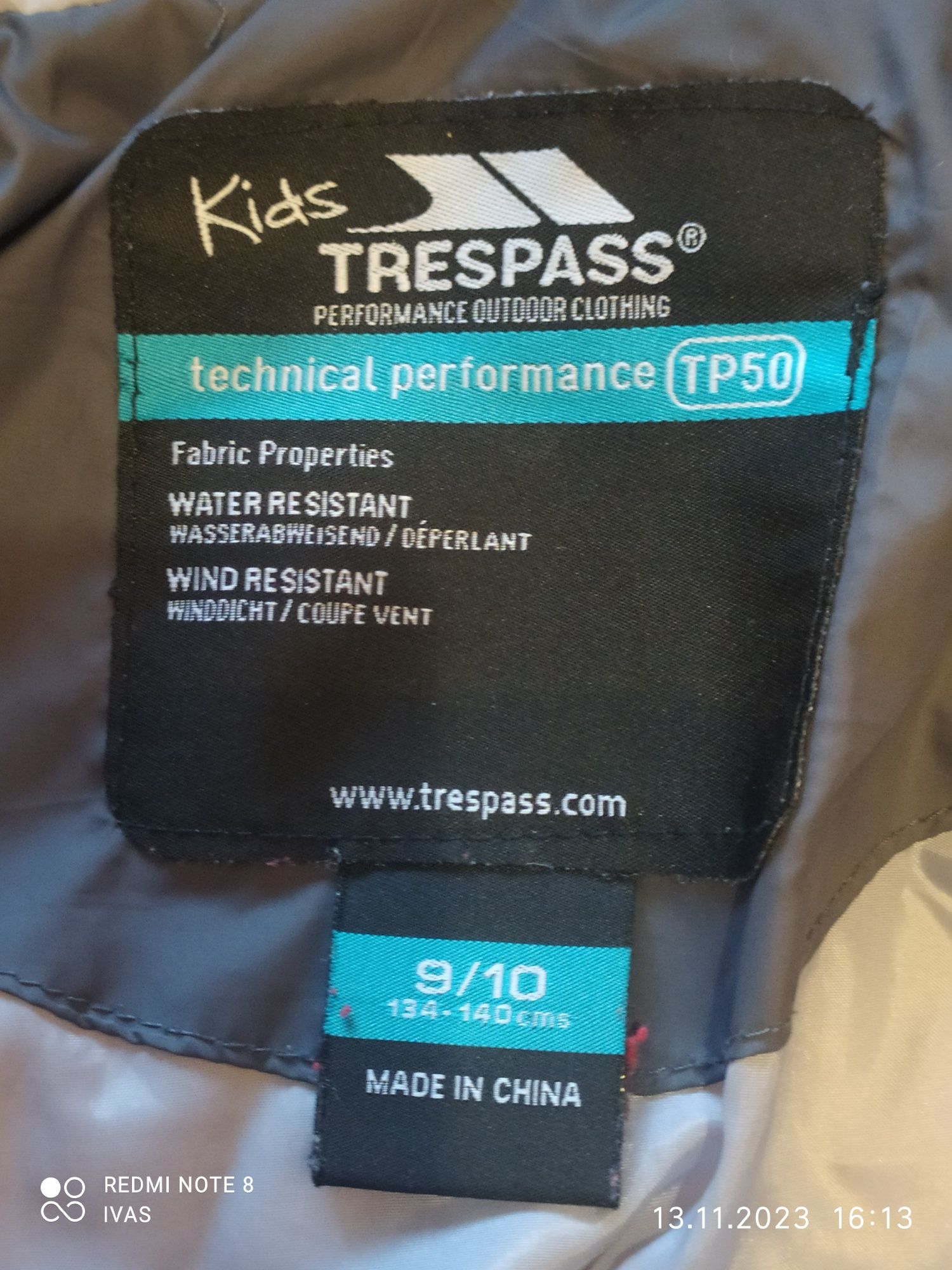 Куртка TRESPASS на 9-10років