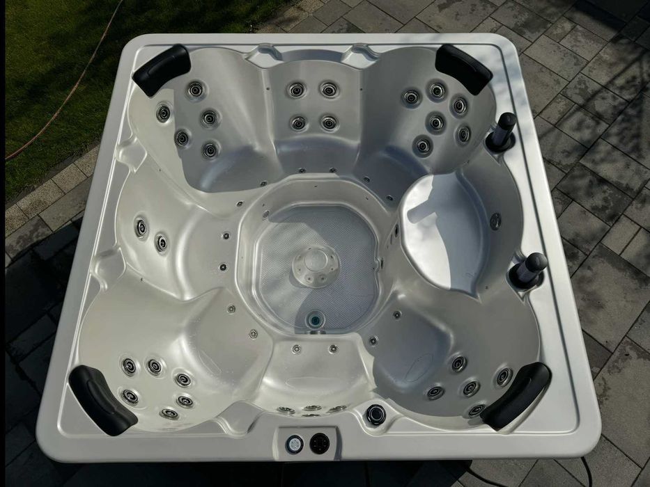 Jacuzzi ogrodowe balia kwadratowa spa hot tub wanna QuadraZen NOWOŚĆ