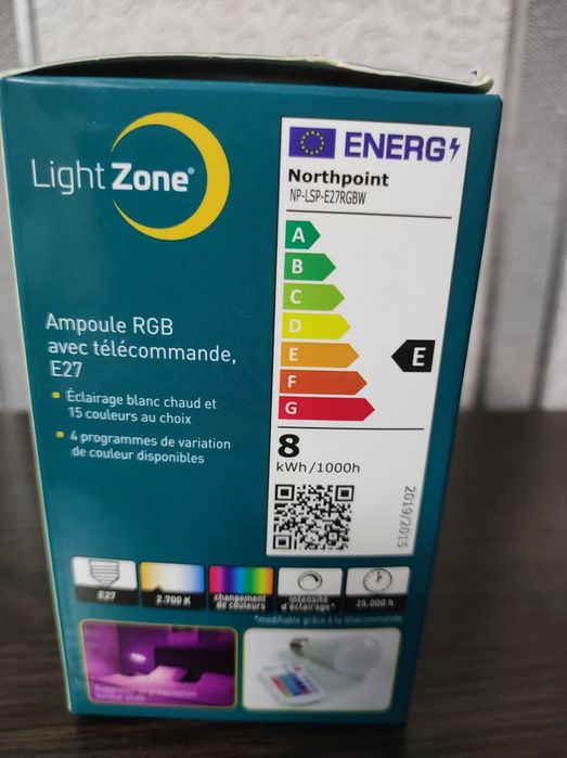 Лед лампа меняющая цвета