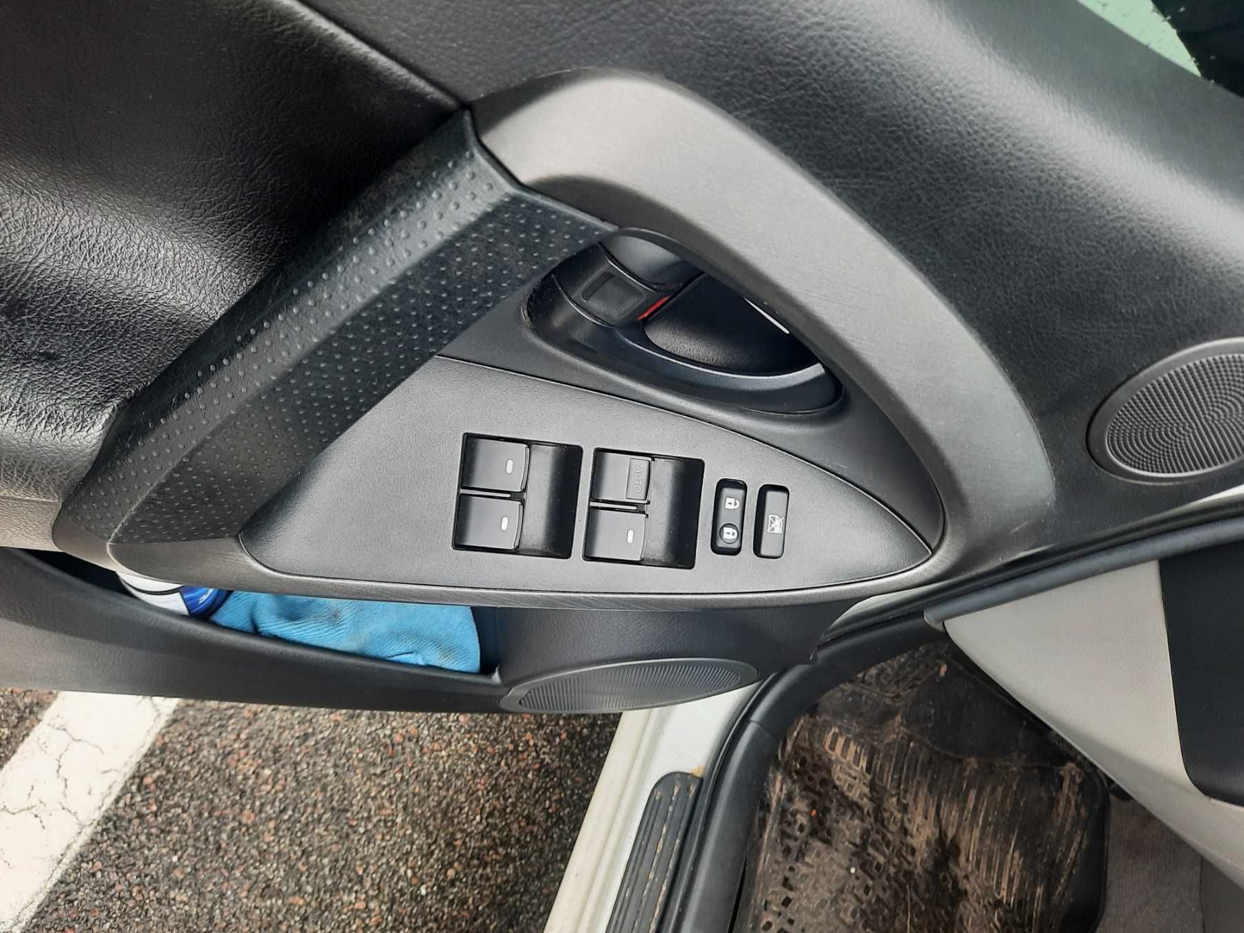 Toyota RAV4 EV  тойота рав4 электро 2014  срочная продажа