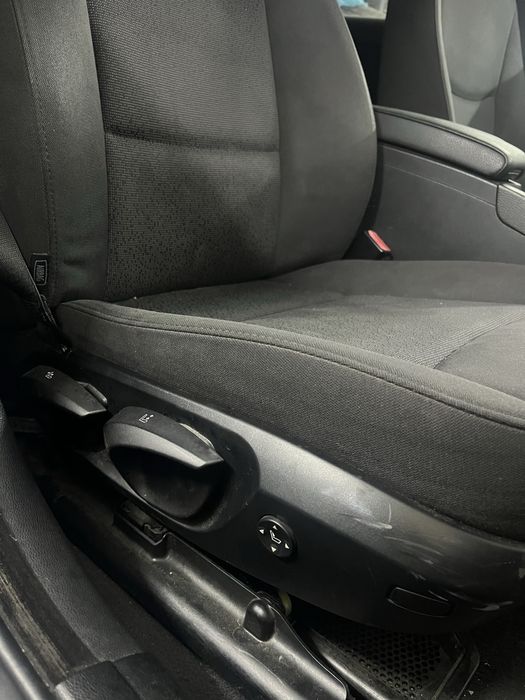 Tapicerka materiatowa BMW e91 fotele grzane kanapa boczki Europa