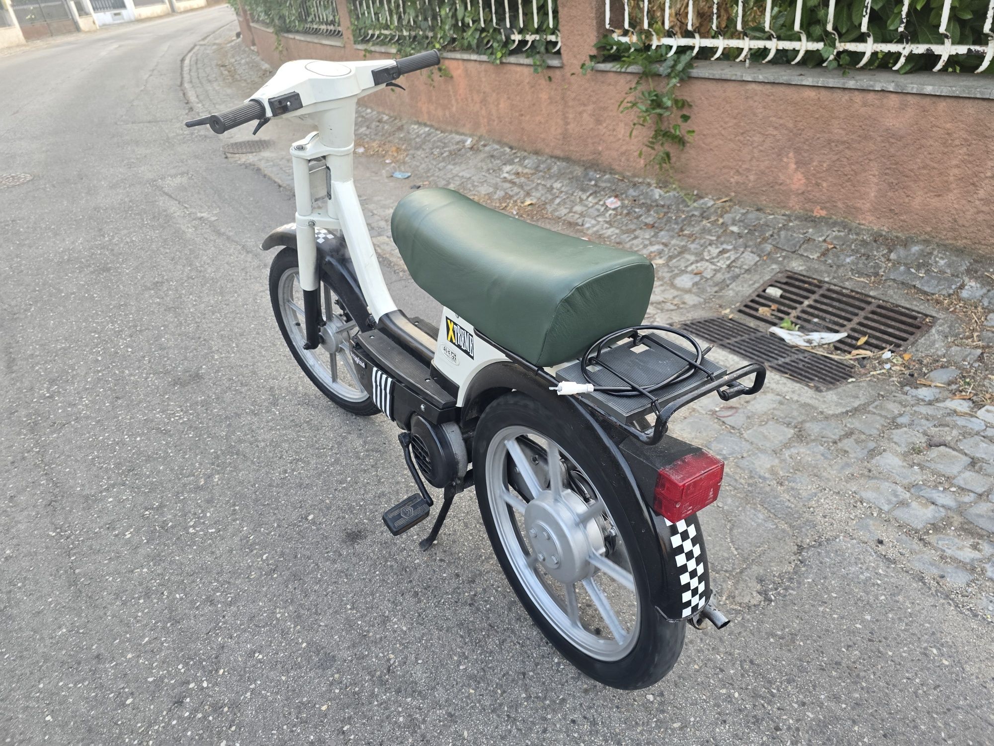 Vespino bicicleta com motor