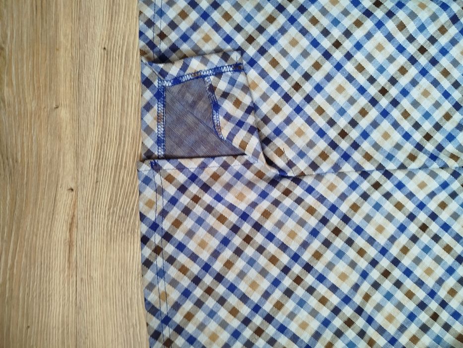 Sukienka do pracy w biurze