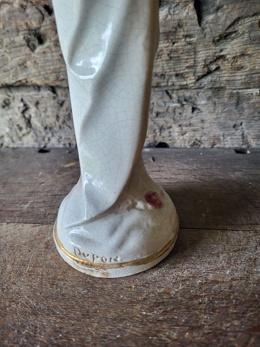 Porcelanowa figurka Maryja Banneux Matka Boża Ubogich