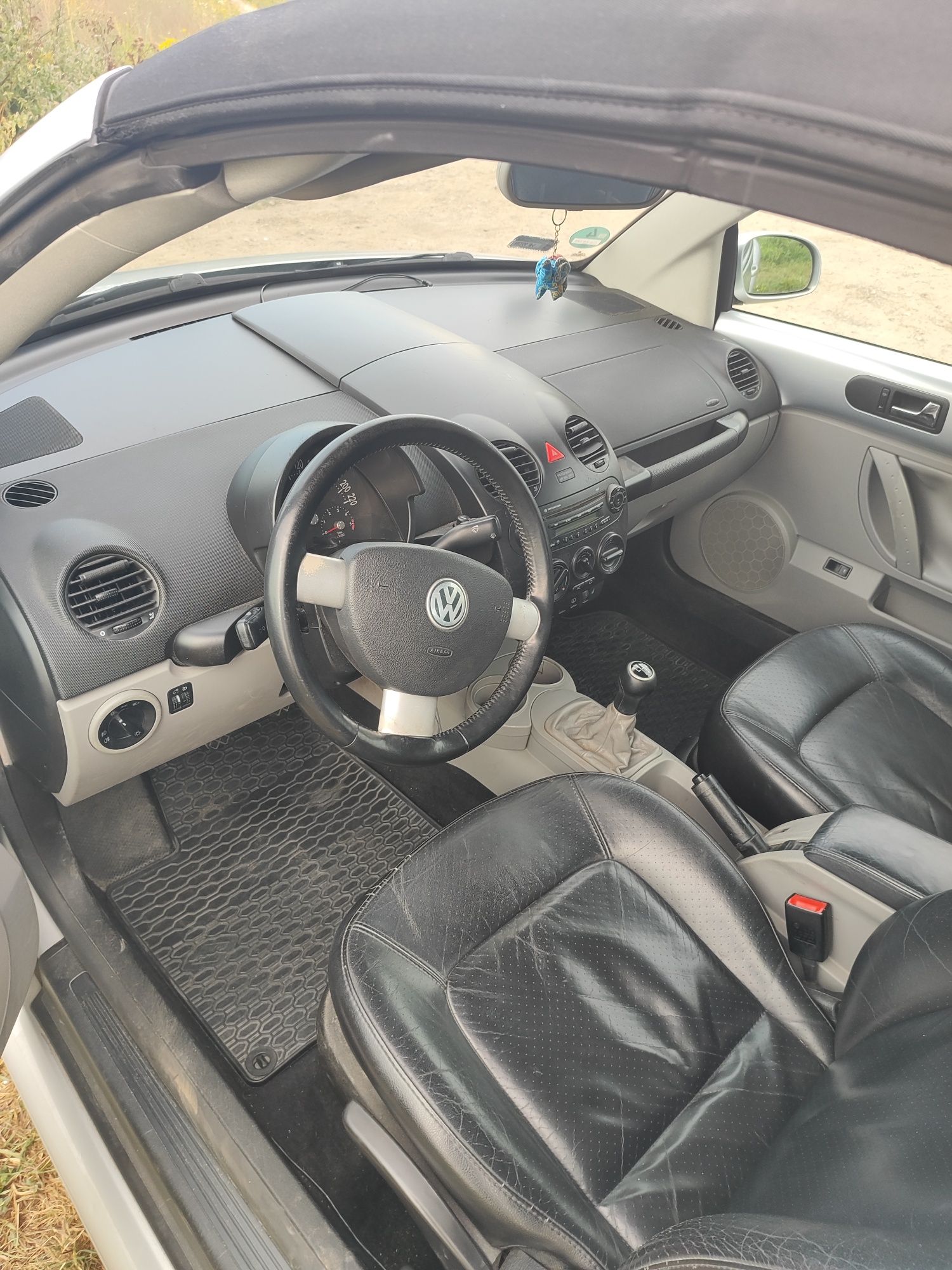 Volkswagen Beetle 1.9 cabrio