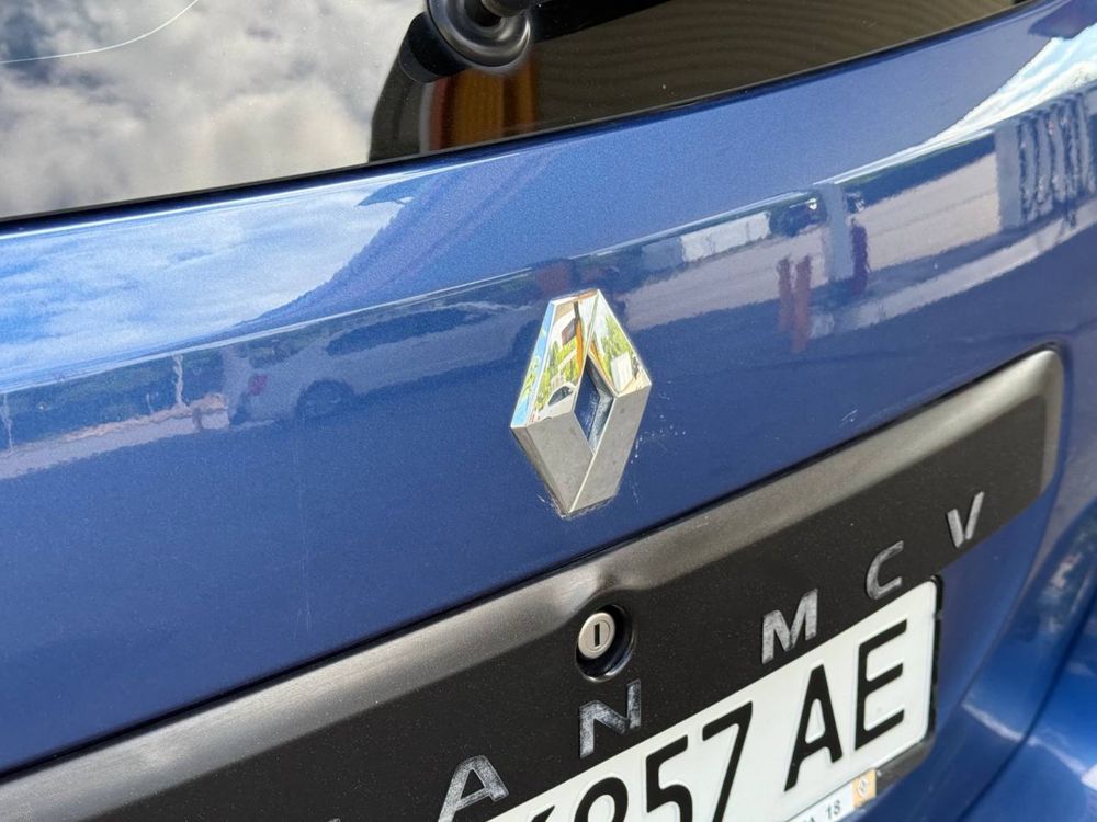 Renault Logan MCV 2013
