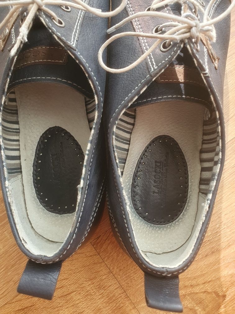 Półbuty granatowe damskie Lasocki. r 41