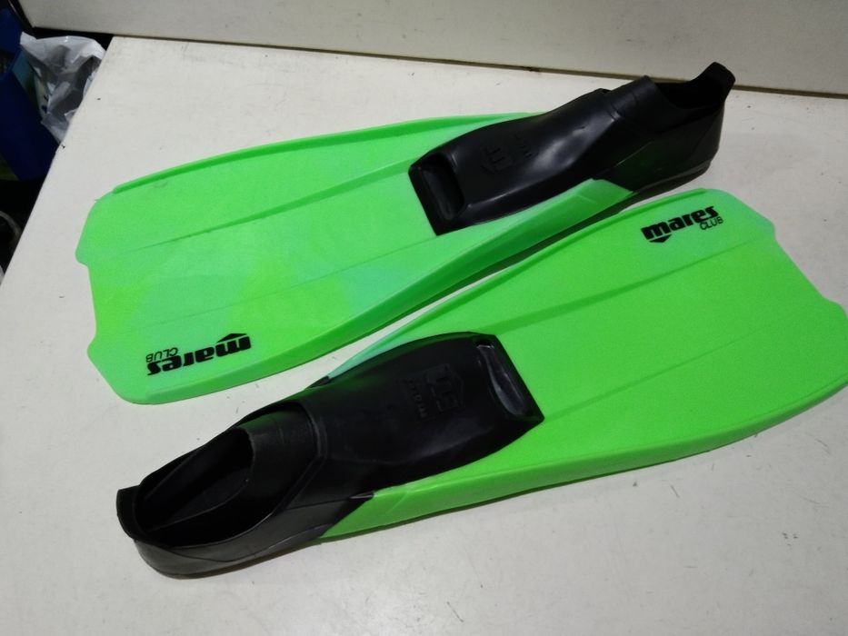 Płetwy do pływania MARES rozmiar M 41-42