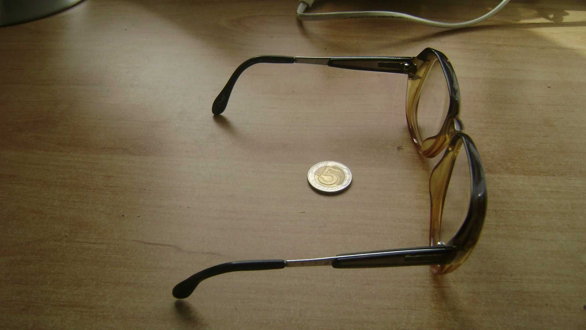 Starocie z PRL - Okulary męskie korekcyjne -1,5 dioptrii, rozstaw 13cm