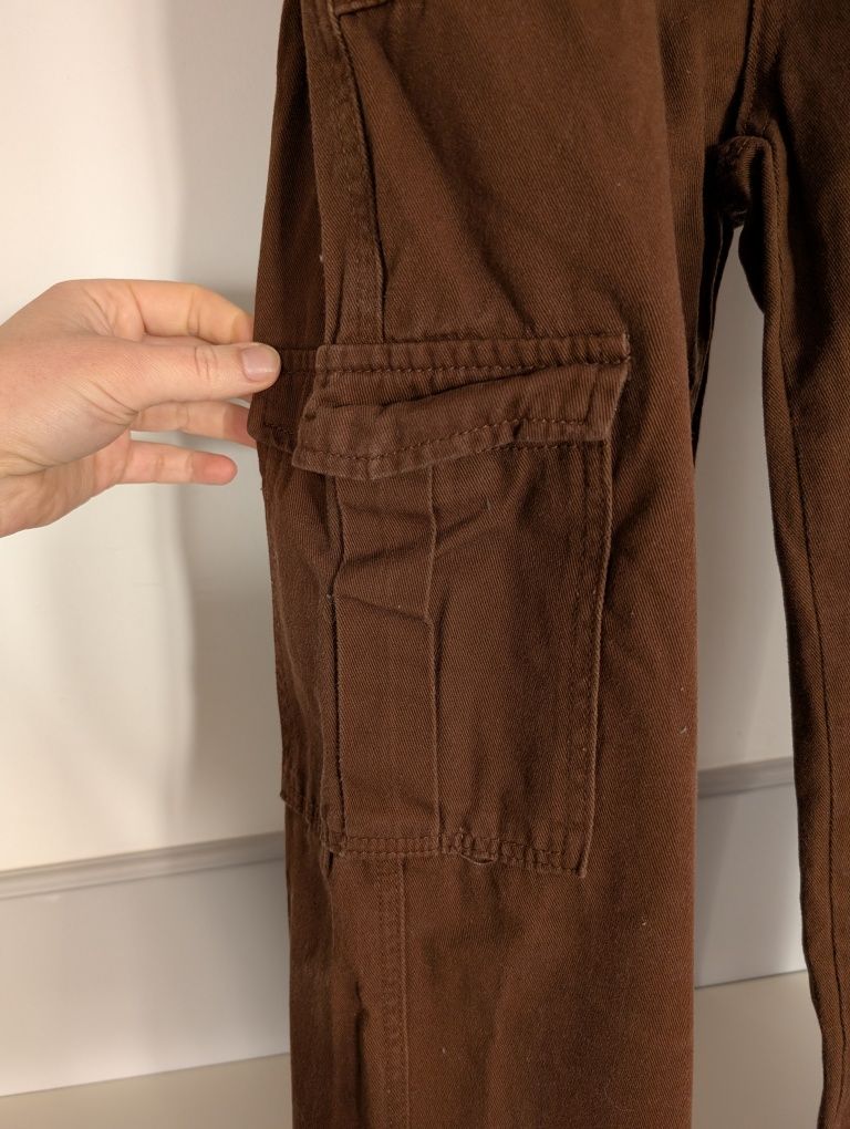 Brązowe bojówki H&M.. Rozmiar. S.