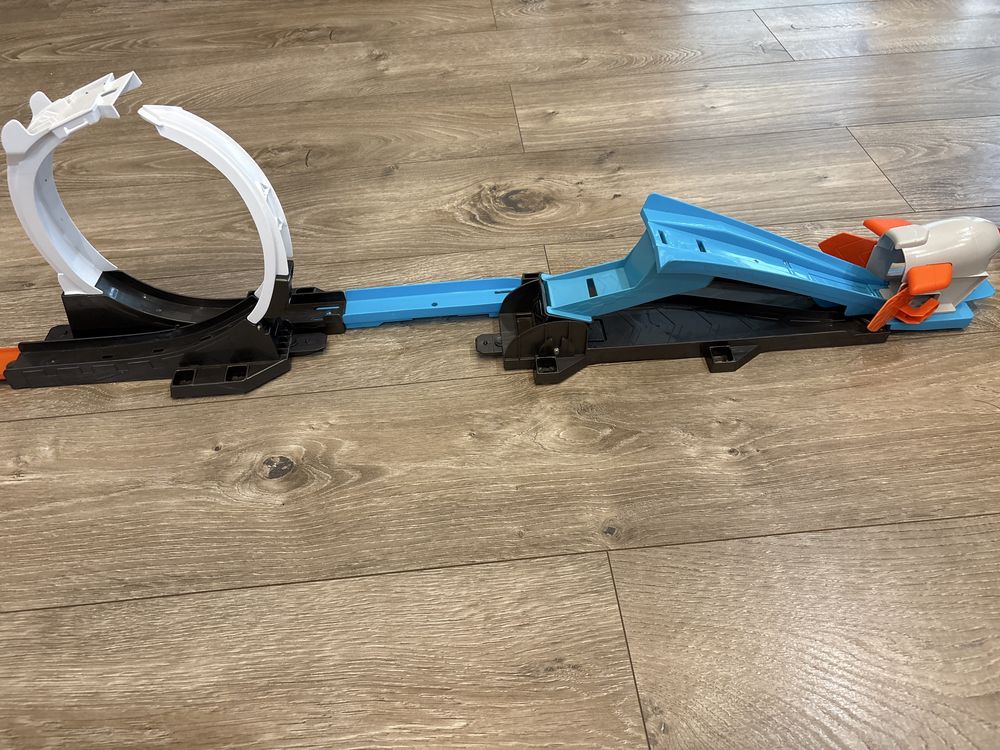 Hot Wheels zestaw rakieta