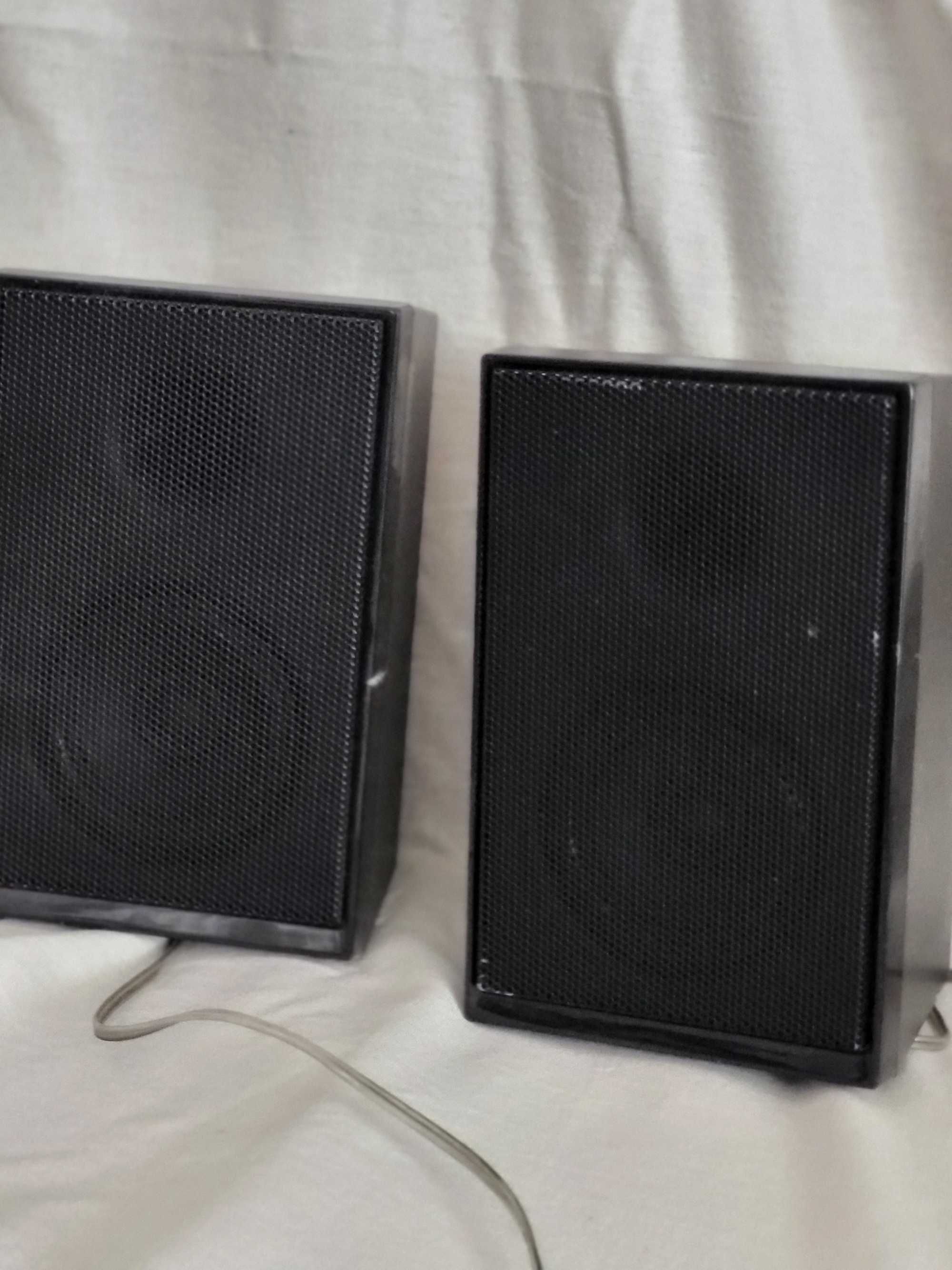Subwoofer Logitech z głośnikami