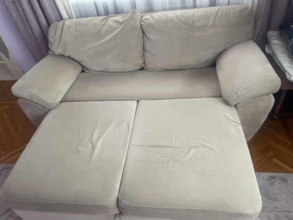 Диван розкладний бежевий