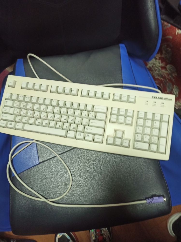 Клавіатура для ноотбука.