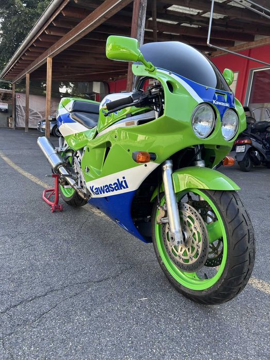 Kawasaki ZXR 750
